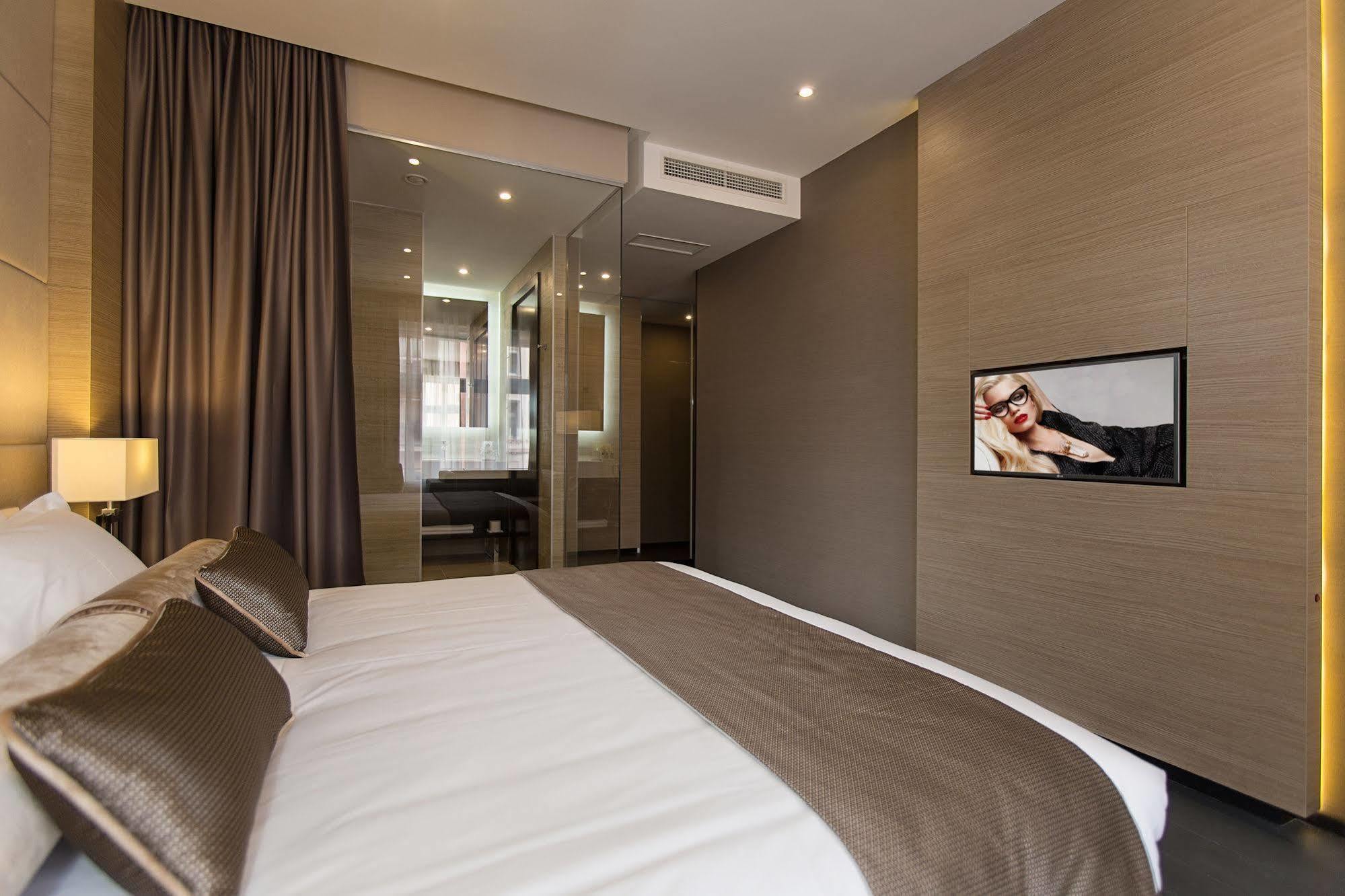 בלגרד Dominic Smart & Luxury Suites - Republic Square מראה חיצוני תמונה
